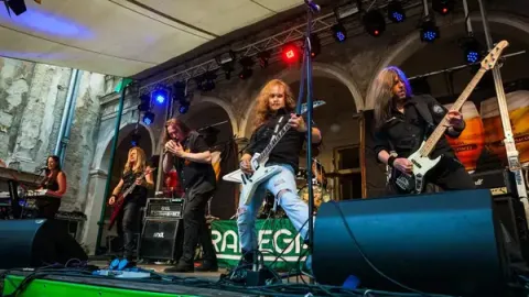 8. obrázek z rockfestu